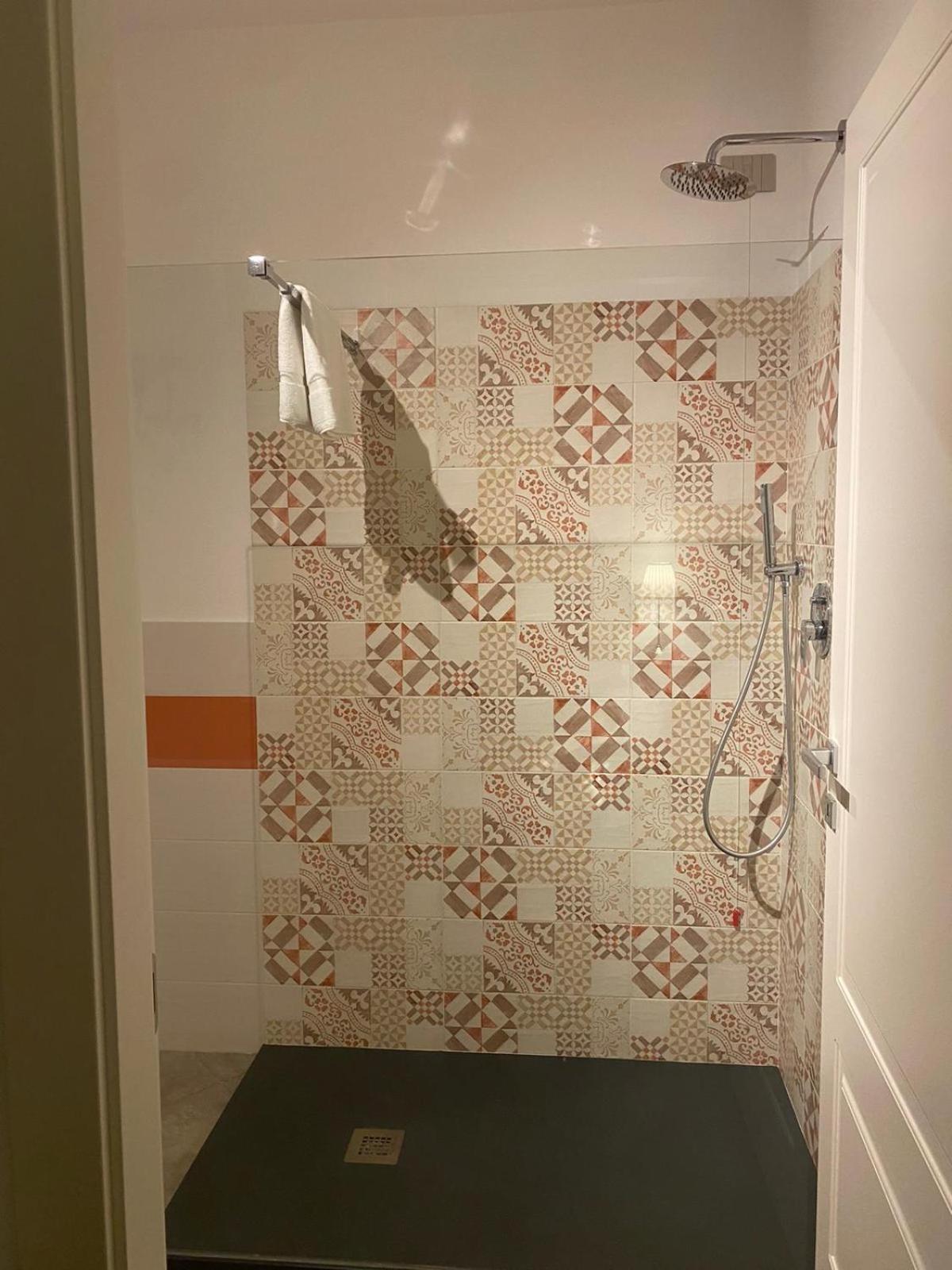 L'Obiettivo Hotel Асемини Екстериор снимка