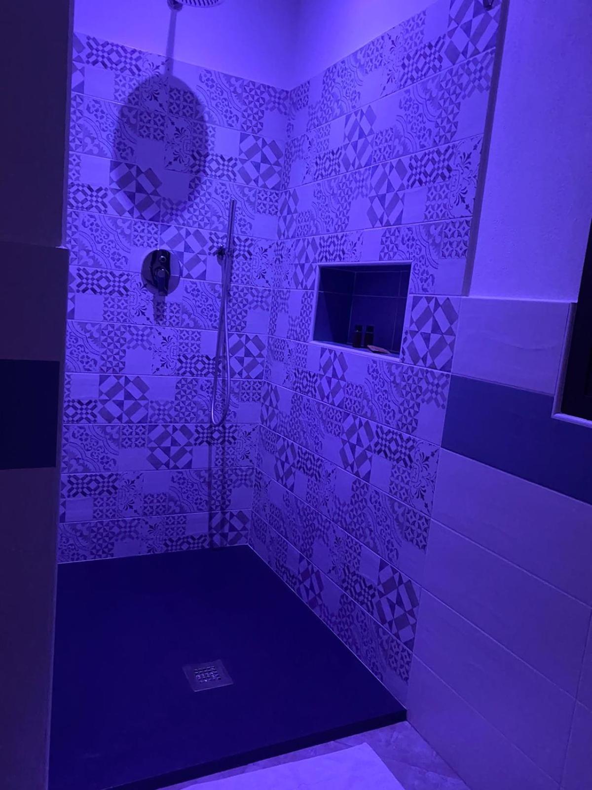 L'Obiettivo Hotel Асемини Екстериор снимка